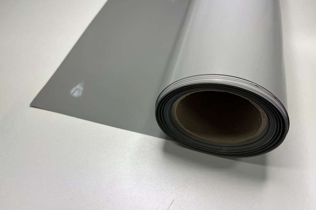 161-nazehlovaci-folie-seda