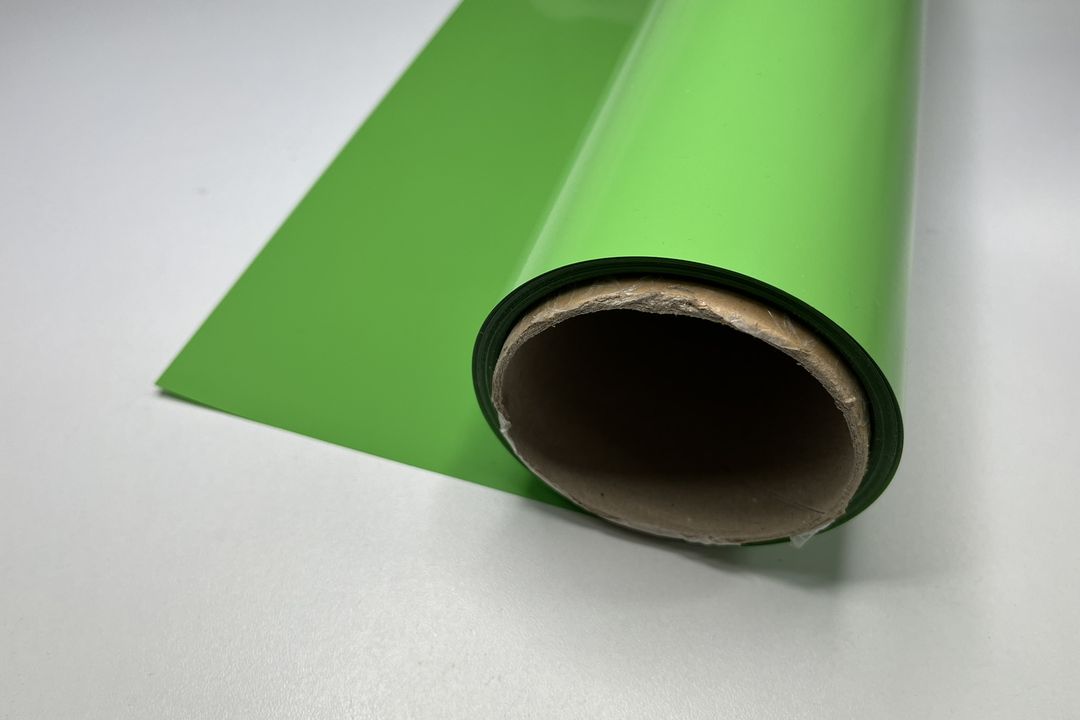 170-nazehlovaci-folie-svetle-zelena