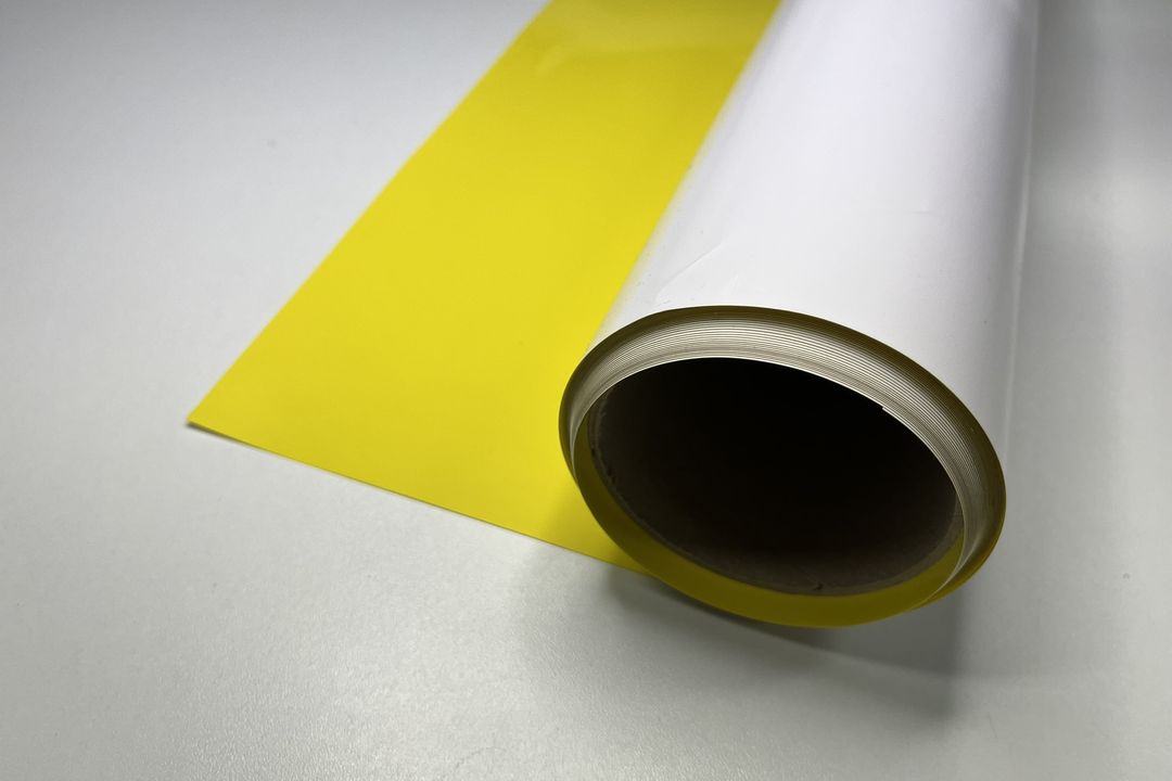 171-nazehlovaci-folie-svetle-zluta