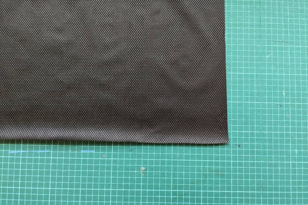 231-vlizelin-55g-m2-cerny