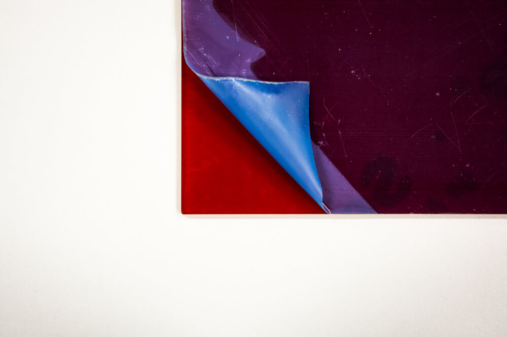 _3 MM CERVENE S PISKOVANYM POVRCHEM