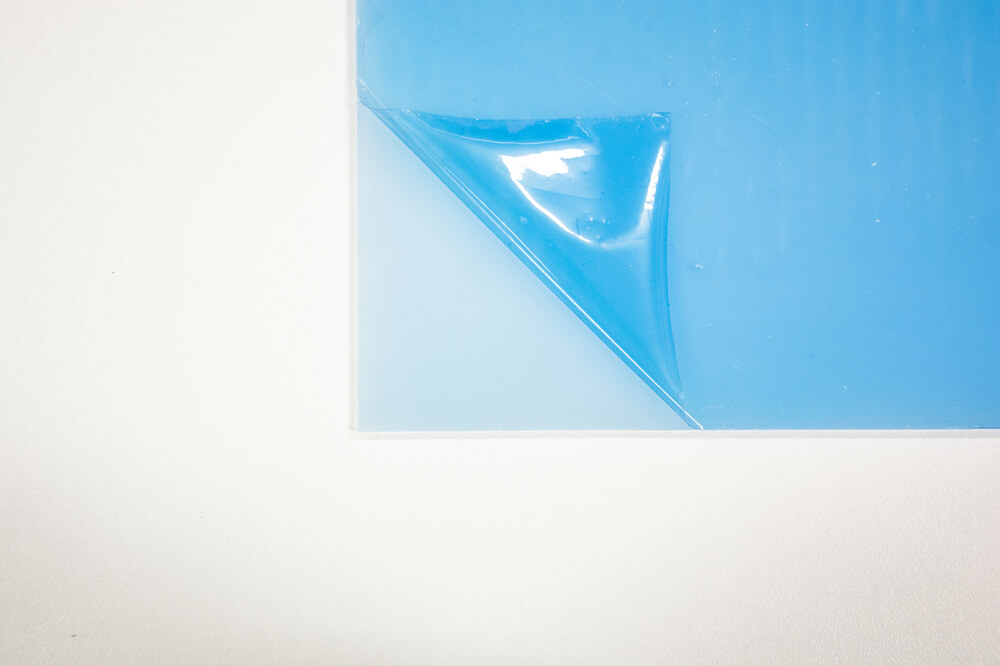 _3 MM OPALOVY S VYSSI PROPUSTNOSTI